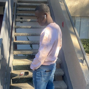 Meet your Posher, Cameron